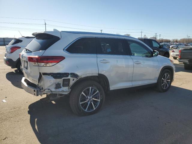 Photo 3 from auction – 2019 TOYOTA HIGHLANDER with VIN 5TDJZRFH6KS620265