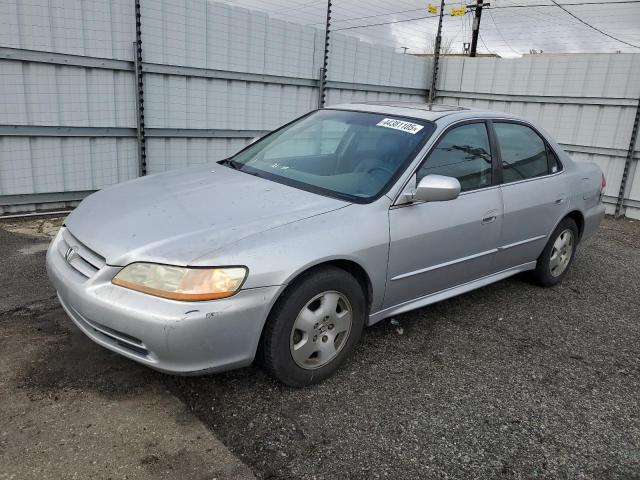 HONDA ACCORD EX 2002 with VIN 1HGCG165X2A067818 - Photo from auction