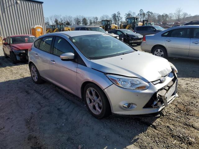 Photo 4 from auction – 2014 FORD FOCUS SE with VIN 1FADP3K23EL285382