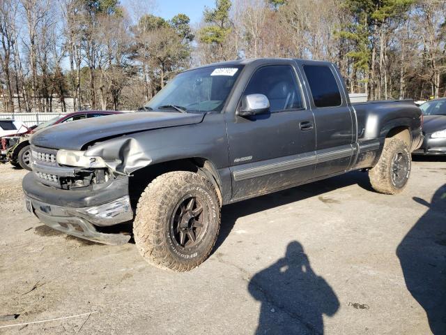 CHEVROLET SILVERADO 2002 with VIN 2GCEC19T421120617 - Photo from auction