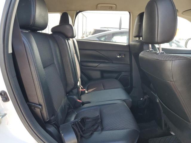 Фото 11 с аукциона – 2015 MITSUBISHI OUTLANDER с VIN JA4AD3A34FZ012010
