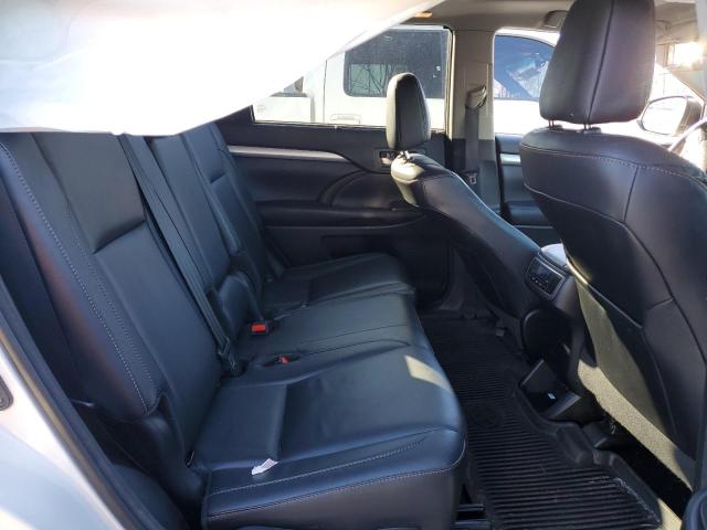 Фото 11 с аукциона – 2018 TOYOTA HIGHLANDER с VIN 5TDJZRFH0JS846445