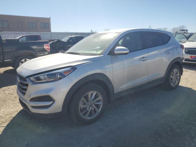 HYUNDAI TUCSON SE 2018 with VIN KM8J23A4XJU698642 - Photo from auction