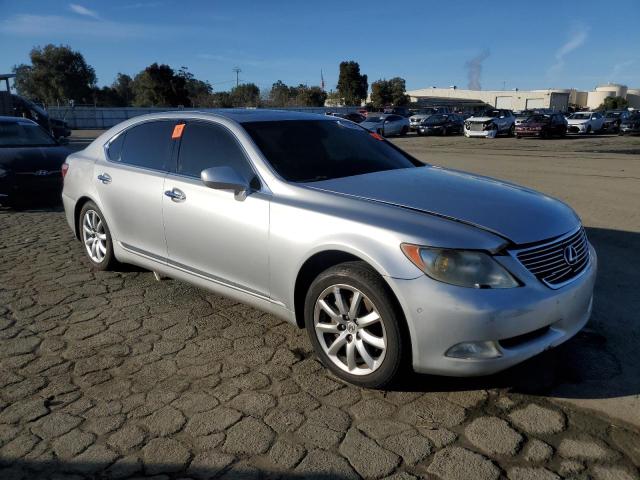 Снимка 4 от търг – 2007 LEXUS LS 460L с VIN JTHGL46F975012491
