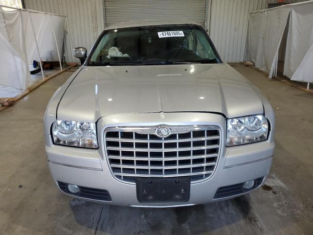 Photo 5 from auction – 2010 CHRYSLER 300 TOURIN with VIN 2C3CA5CV3AH209183