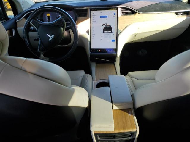 Photo 8 from auction – 2019 TESLA MODEL X with VIN 5YJXCAE29KF152126