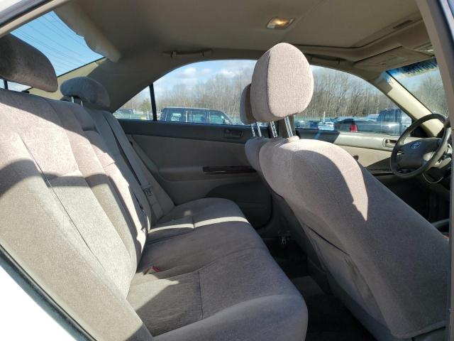 Photo 10 from auction – 2004 TOYOTA CAMRY LE with VIN JTDBE32K440252026