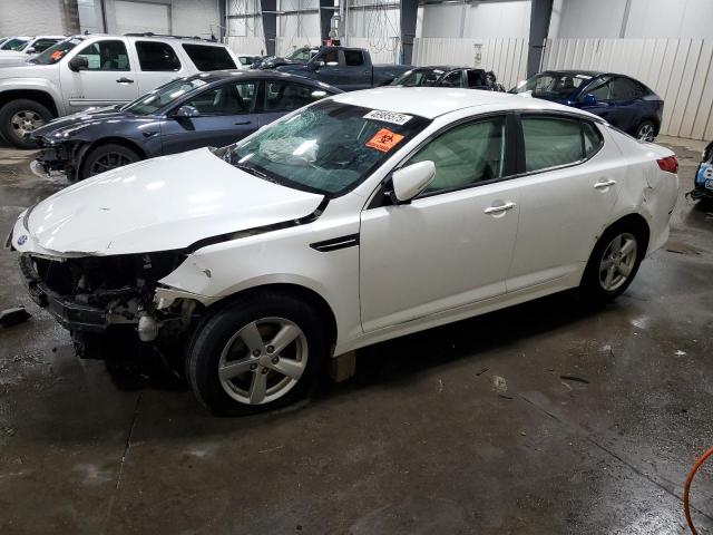KIA OPTIMA LX 2015 с VIN KNAGM4A70F5553634 - Фото с аукциона