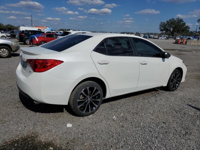 Photo 3 from auction – 2017 TOYOTA COROLLA L with VIN 5YFBURHEXHP656452