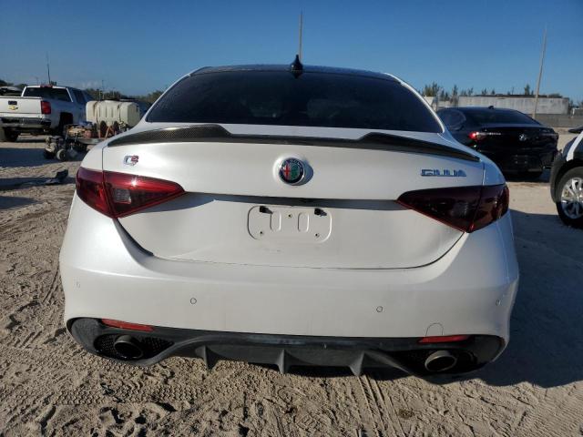 Photo 6 from auction – 2018 ALFA ROMEO GIULIA TI with VIN ZARFAECN1J7590686