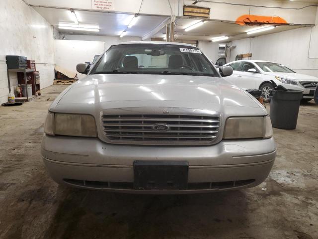 Photo 5 from auction – 2003 FORD CROWN VICT with VIN 2FAHP74W33X140240