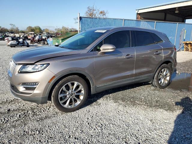 LINCOLN MKC SELECT 2019 with VIN 5LMCJ2C93KUL11975 - Photo from auction