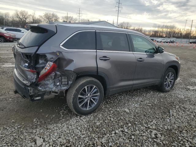 Photo 3 from auction – 2018 TOYOTA HIGHLANDER with VIN 5TDJZRFH3JS498737