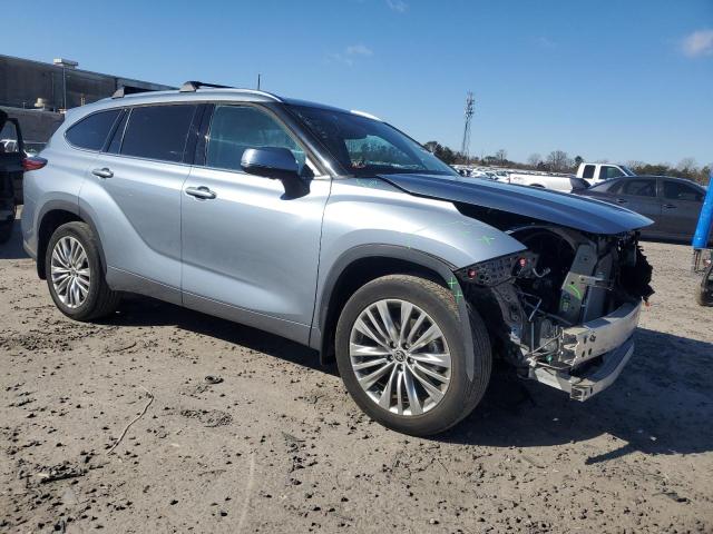 Photo 4 from auction – 2021 TOYOTA HIGHLANDER with VIN 5TDFZRBH8MS130375