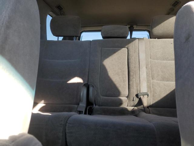 Foto 10 de la subasta – 2003 TOYOTA SEQUOIA SR con VIN 5TDBT44A73S204015