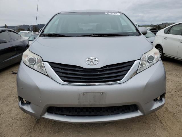 Photo 5 from auction – 2013 TOYOTA SIENNA LE with VIN 5TDKK3DC6DS315462