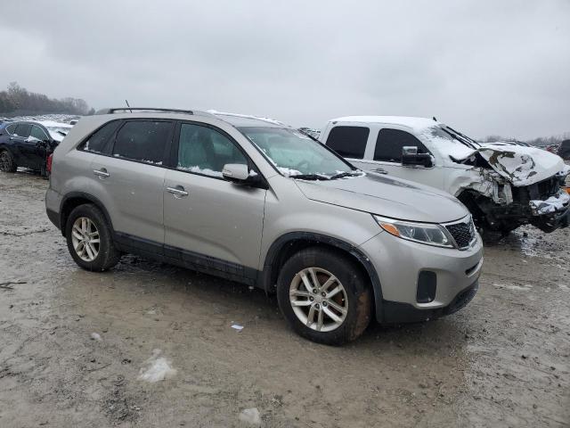 Photo 4 from auction – 2015 KIA SORENTO LX with VIN 5XYKT4A77FG586394