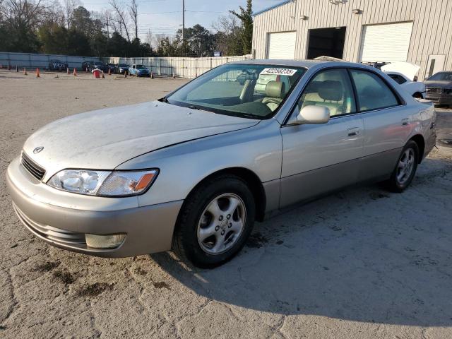 LEXUS ES 300 1998 with VIN JT8BF28G9W5037188 - Photo from auction