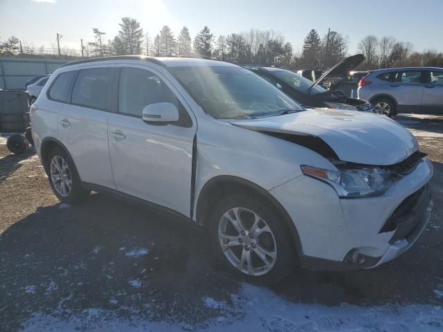 Photo 4 from auction – 2015 MITSUBISHI OUTLANDER with VIN JA4AZ3A32FZ005736