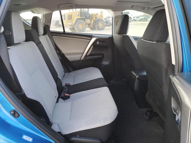 Photo 11 from auction – 2017 TOYOTA RAV4 XLE with VIN JTMWFREV2HJ703736