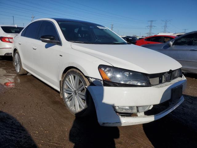 Photo 4 from auction – 2015 VOLKSWAGEN PASSAT SE with VIN 1VWBT7A32FC059928