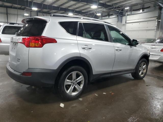Photo 3 from auction – 2015 TOYOTA RAV4 XLE with VIN 2T3RFREV9FW314894