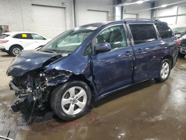 Photo 1 from auction – 2018 TOYOTA SIENNA LE with VIN 5TDKZ3DC5JS903117