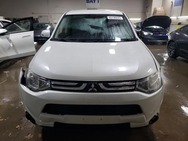 Photo 5 from auction – 2014 MITSUBISHI OUTLANDER with VIN JA4AZ3A35EZ012369