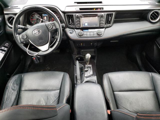 Photo 8 from auction – 2018 TOYOTA RAV4 SE with VIN JTMJFREV0JD223113