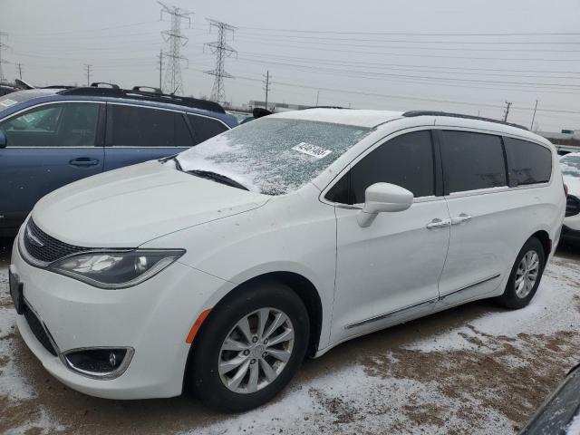 CHRYSLER PACIFICA T 2017 with VIN 2C4RC1BGXHR613694 - Photo from auction