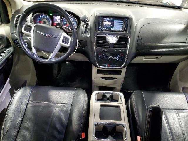 Photo 8 from auction – 2015 CHRYSLER TOWN & COU with VIN 2C4RC1BG1FR561482