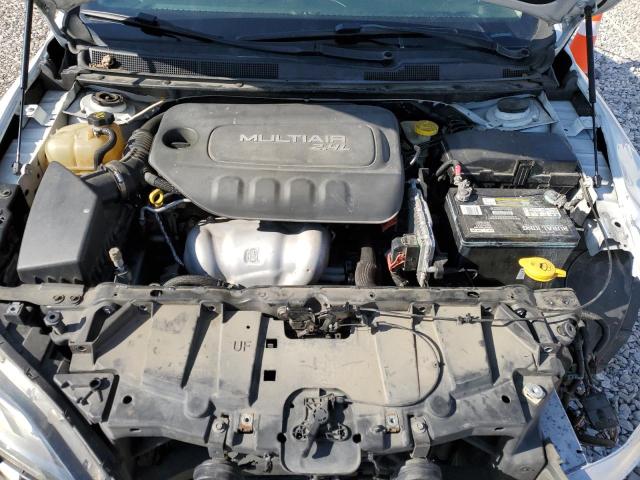 Photo 11 from auction – 2016 CHRYSLER 200 LIMITE with VIN 1C3CCCAB8GN143897
