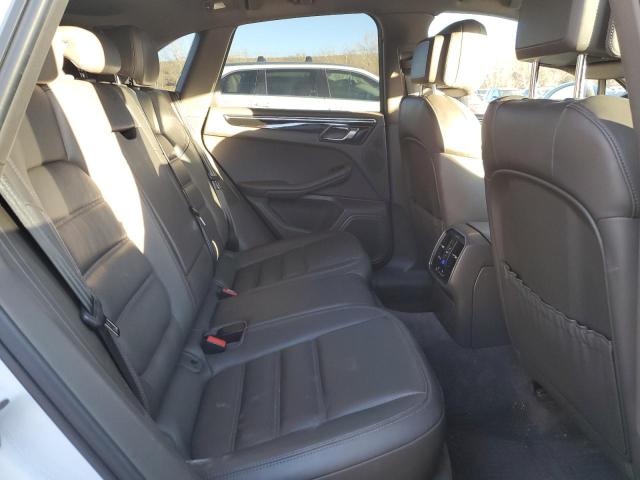 Photo 11 from auction – 2016 PORSCHE MACAN S with VIN WP1AB2A55GLB51010