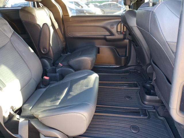 Photo 11 from auction – 2022 TOYOTA SIENNA XLE with VIN 5TDASKFC5NS047766