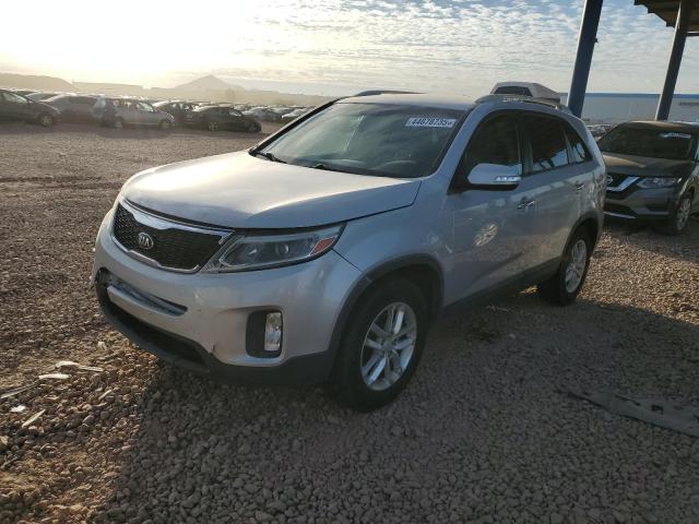 KIA SORENTO LX 2015 with VIN 5XYKT4A72FG588635 - Photo from auction