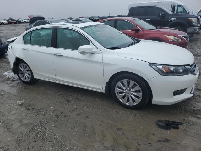 Photo 4 from auction – 2015 HONDA ACCORD EX with VIN 1HGCR2F74FA213167