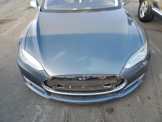 Photo 11 from auction – 2013 TESLA MODEL S with VIN 5YJSA1CNXDFP03440