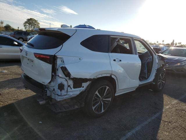 Photo 3 from auction – 2021 TOYOTA HIGHLANDER with VIN 5TDJZRAH0MS063136