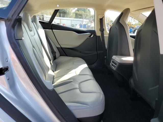 Photo 10 from auction – 2013 TESLA MODEL S with VIN 5YJSA1DN2DFP27911