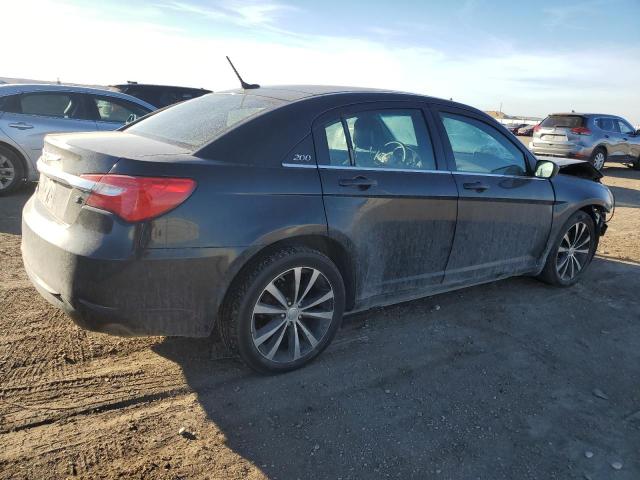 Photo 3 from auction – 2013 CHRYSLER 200 TOURIN with VIN 1C3CCBBG7DN744668