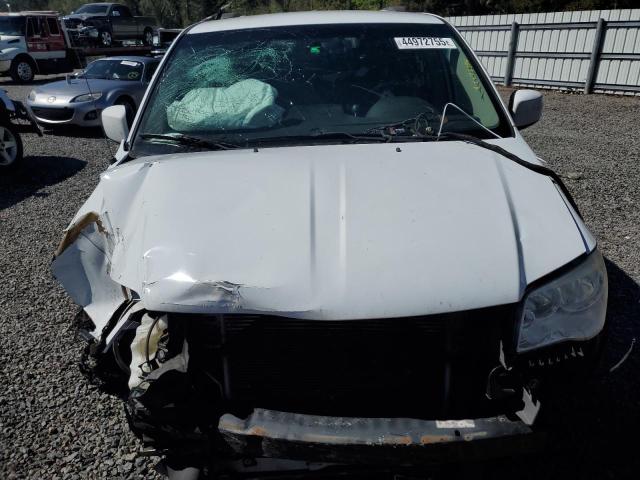 Photo 5 from auction – 2015 CHRYSLER TOWN & COU with VIN 2C4RC1BG4FR697878