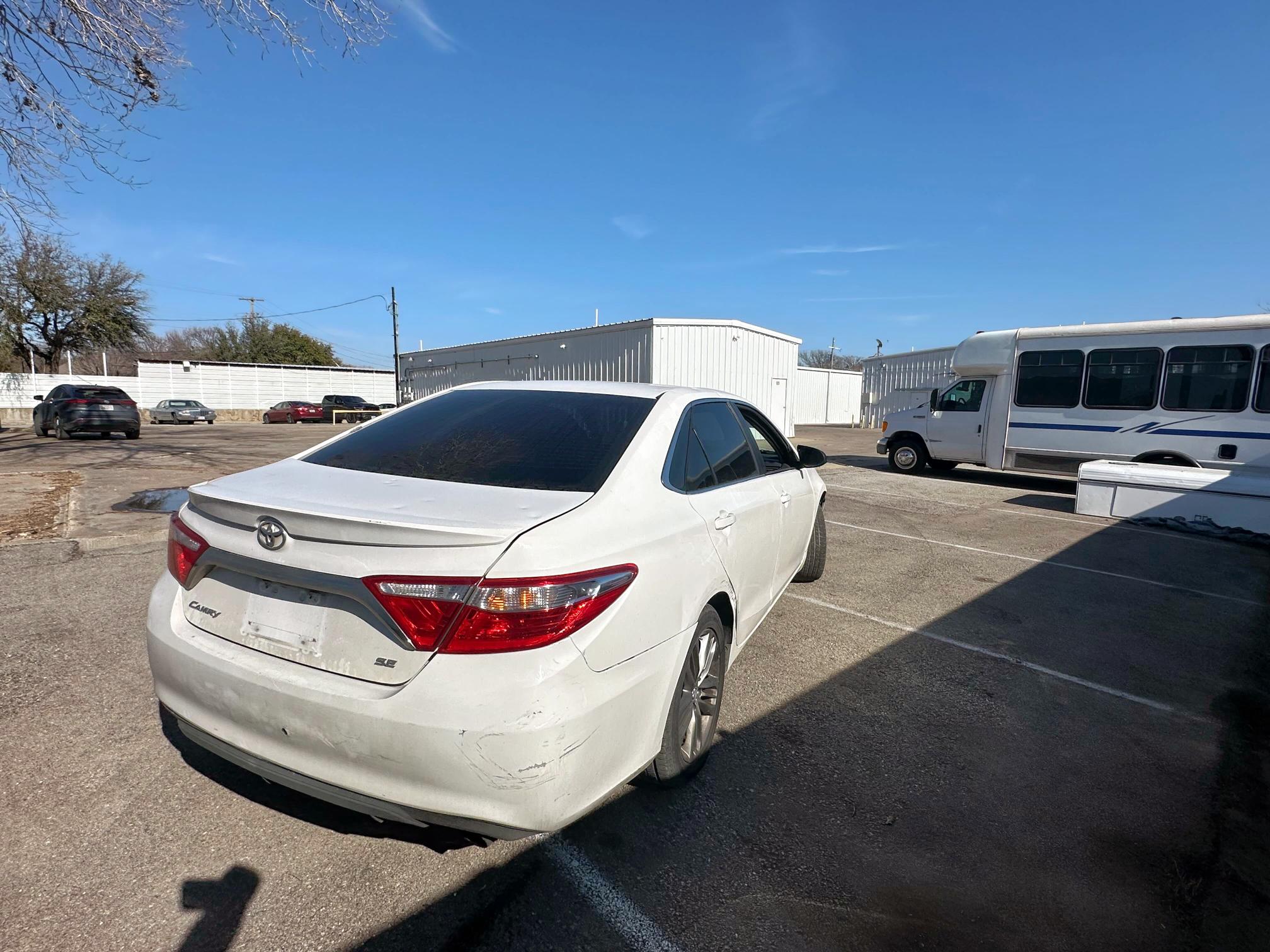 Photo 4 from auction – 2015 TOYOTA CAMRY LE with VIN 4T1BF1FK1FU980082
