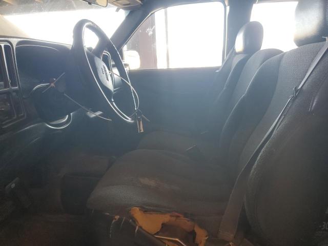 Photo 7 from auction – 2000 CHEVROLET SILVERADO with VIN 1GCEK19T9YE157205
