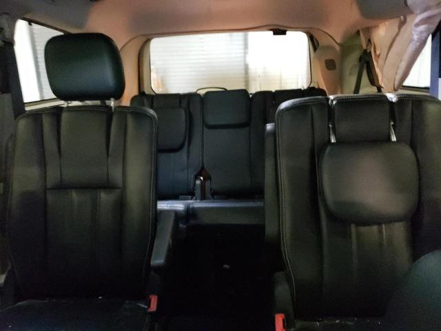 Photo 10 from auction – 2015 CHRYSLER TOWN & COU with VIN 2C4RC1CG6FR716378