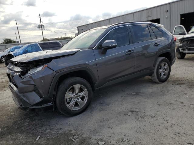 TOYOTA RAV4 XLE 2024 with VIN 2T3W1RFV0RC272802 - Photo from auction