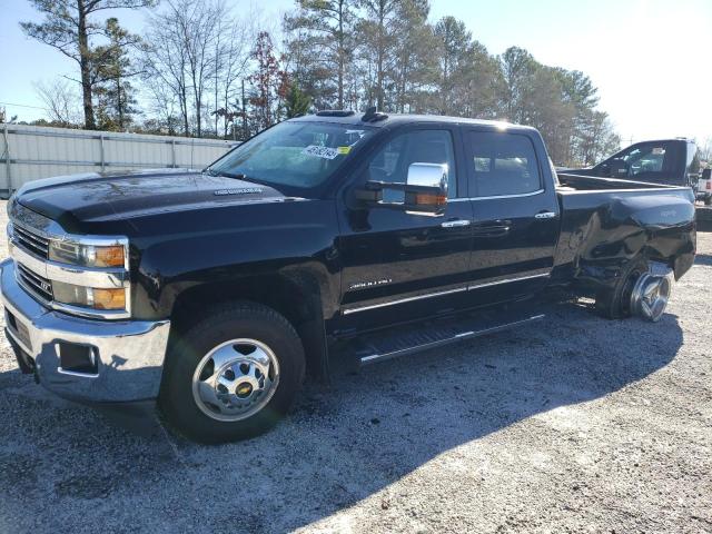 CHEVROLET SILVERADO 2015 with VIN 1GC4K0E81FF532664 - Photo from auction