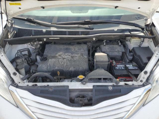 Photo 12 from auction – 2016 TOYOTA SIENNA LE with VIN 5TDKK3DC9GS722454