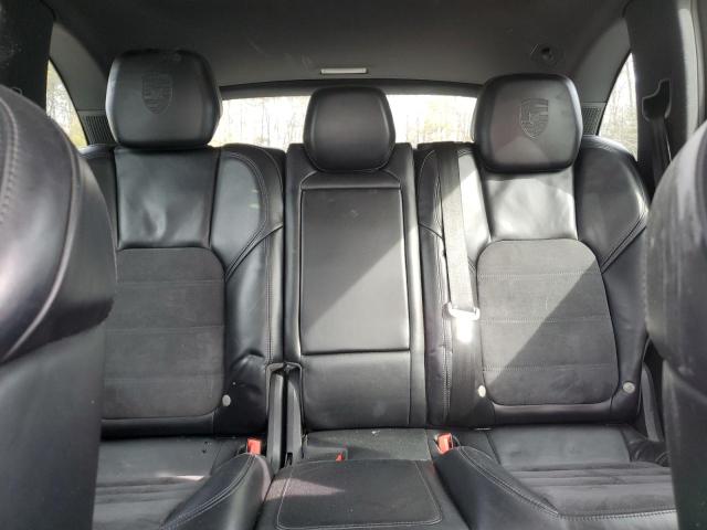 Photo 10 from auction – 2017 PORSCHE CAYENNE with VIN WP1AA2A25HKA86370