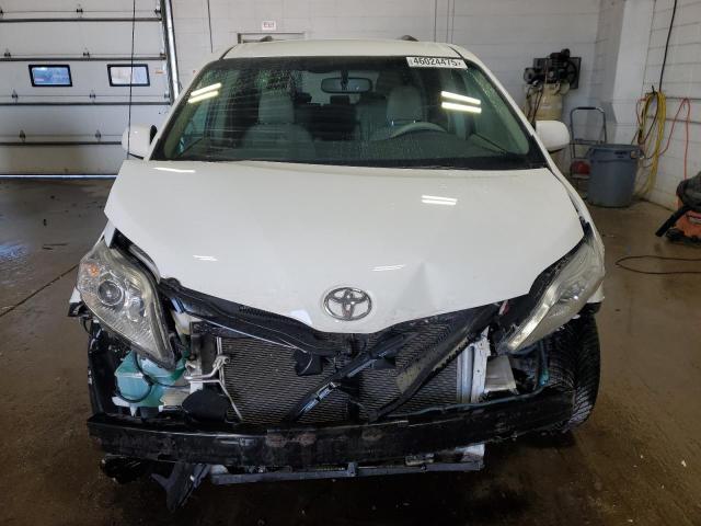Photo 5 from auction – 2011 TOYOTA SIENNA LE with VIN 5TDKK3DC6BS039152