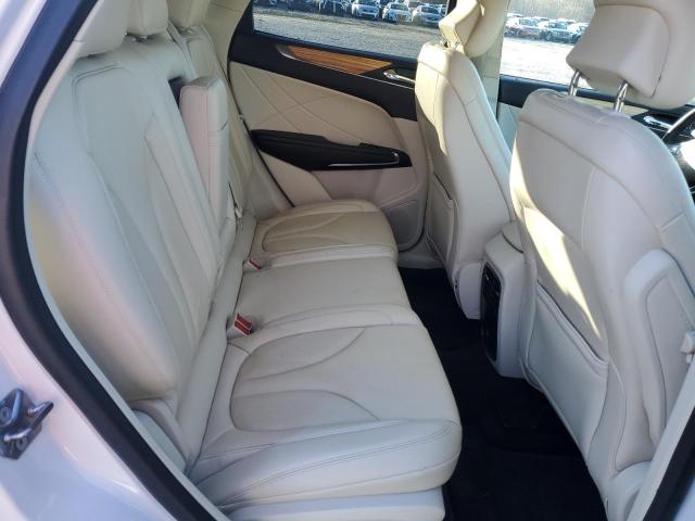 Photo 11 from auction – 2015 LINCOLN MKC with VIN 5LMCJ1A92FUJ41420